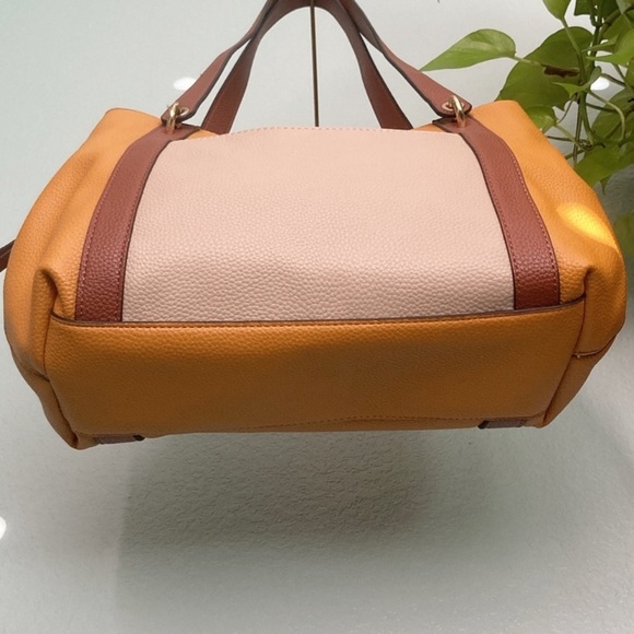 New Without Tags Nanette Lepore Yellow, Cream, and Brown Purse Handbag - Picture 5 of 14